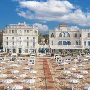 Casa Bianca Al Mare Italia